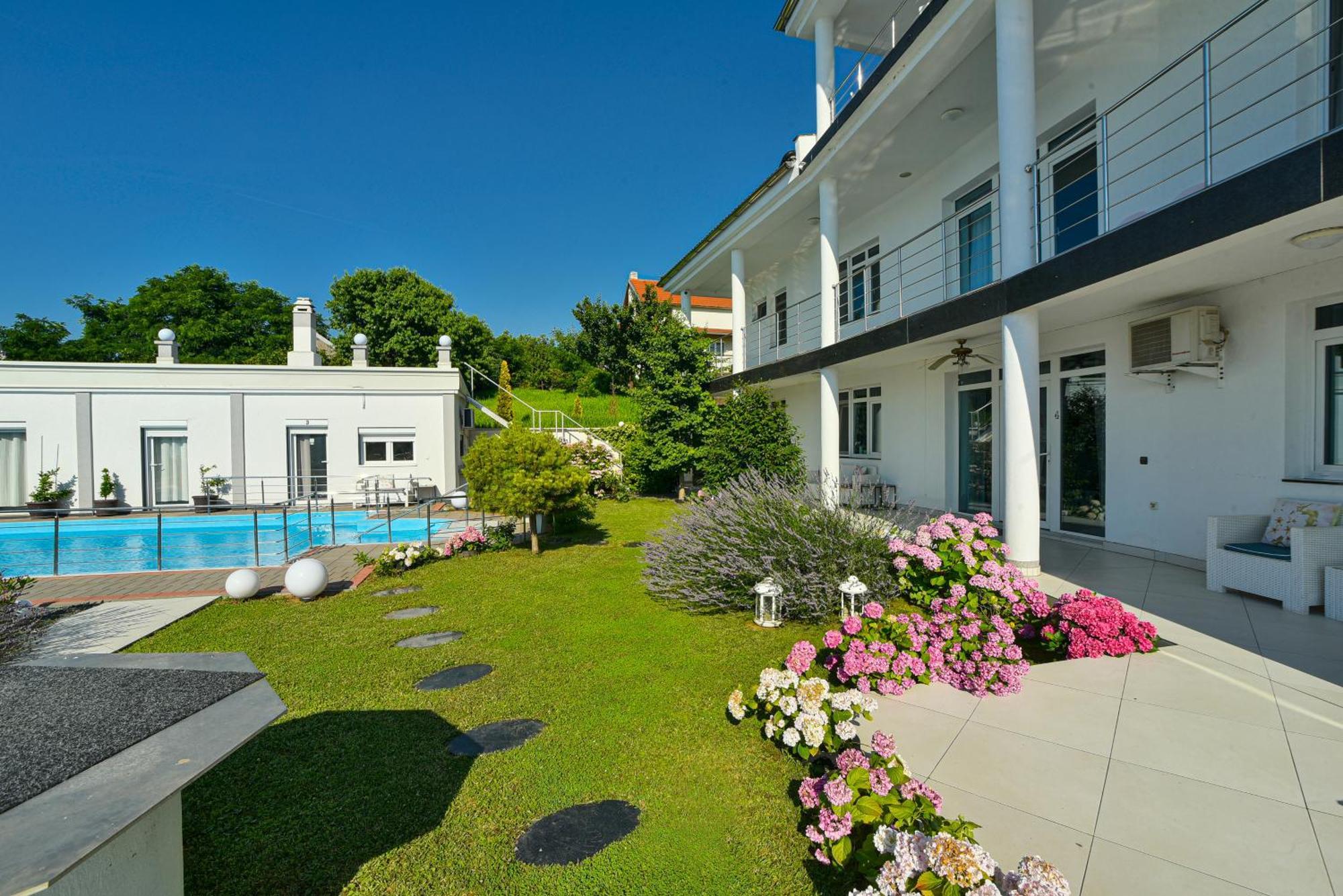 Apartments Villa Graf Smederevo Exterior foto